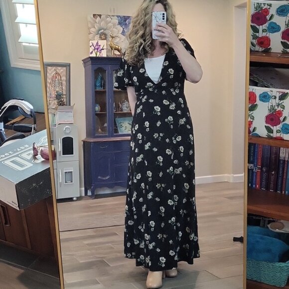 Lulus Italian Garden Black Floral Print Wrap Dress Ties at Back or Side Size S - Picture 1 of 12